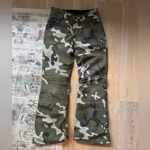 Volcom Boys Camo Snowboard Ski Snow Pants size Large 10 12 Outdoor Gear